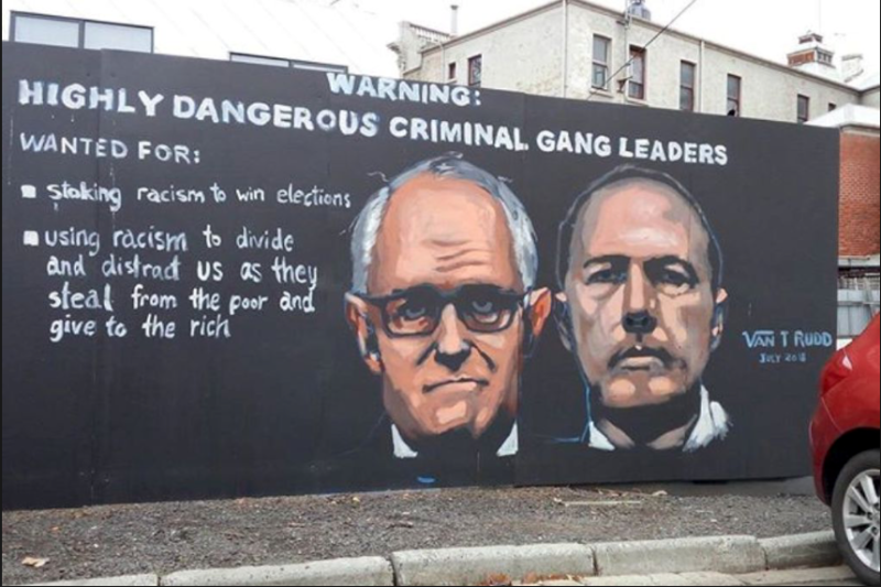 Malcolm Turnbull (L) and Peter Dutton (R)