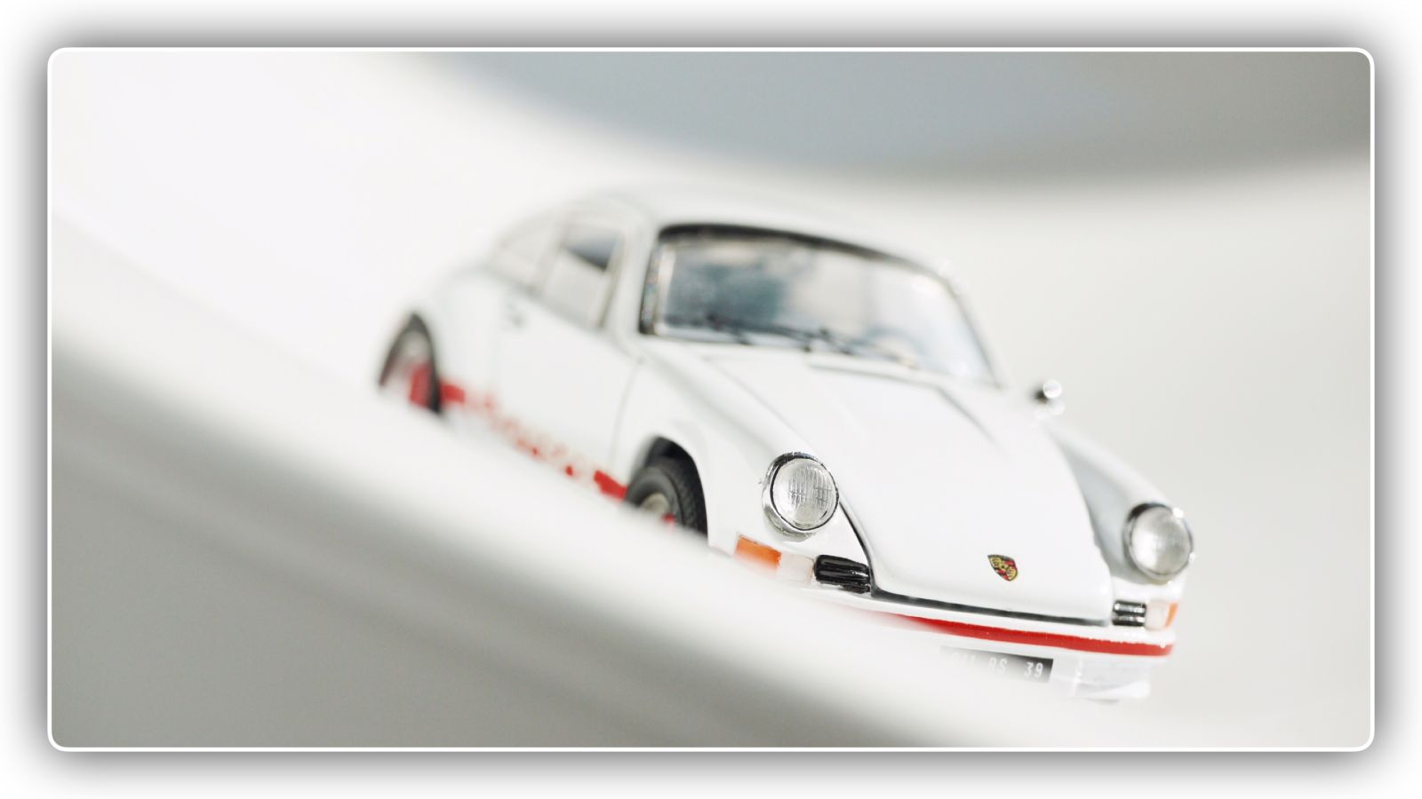 Illustration for article titled LaLD Car Week: Teutonic Tuesday - 1/43 Jouef Evolution 1973 Carrera RS 2.7