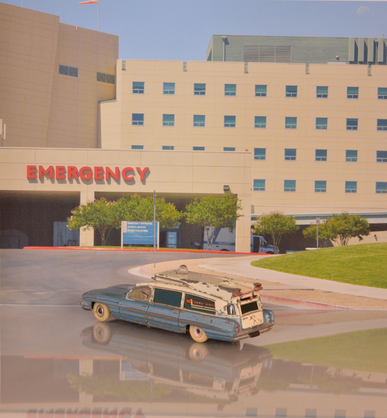 Illustration for article titled First Response Friday - Superior Criterion Ambulance