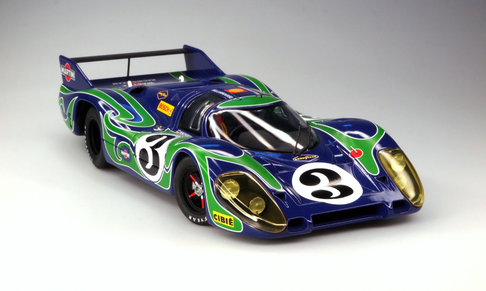 Illustration for article titled Porsche 917 Re-shoot