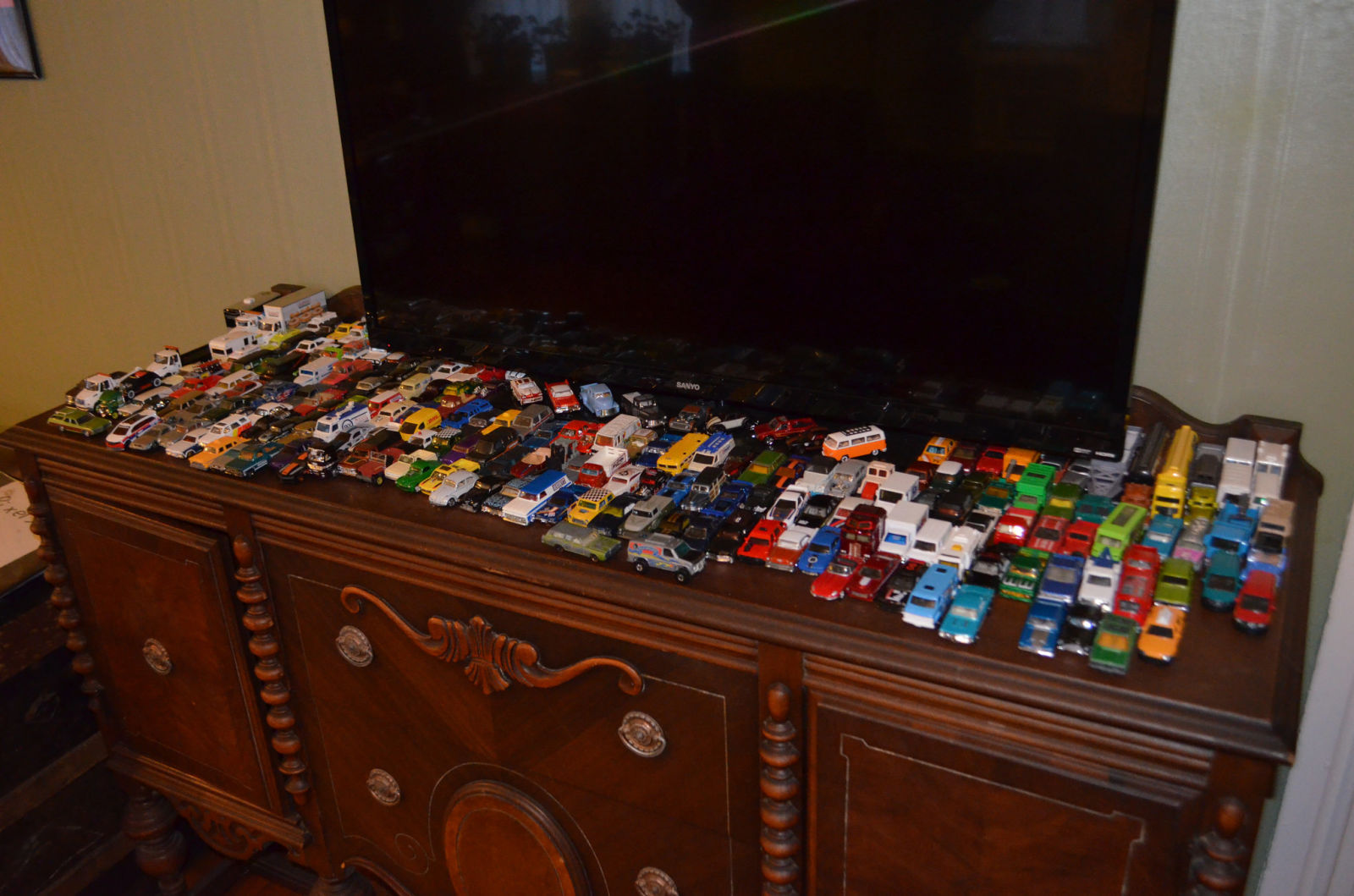 Illustration for article titled How do you display your diecasts?