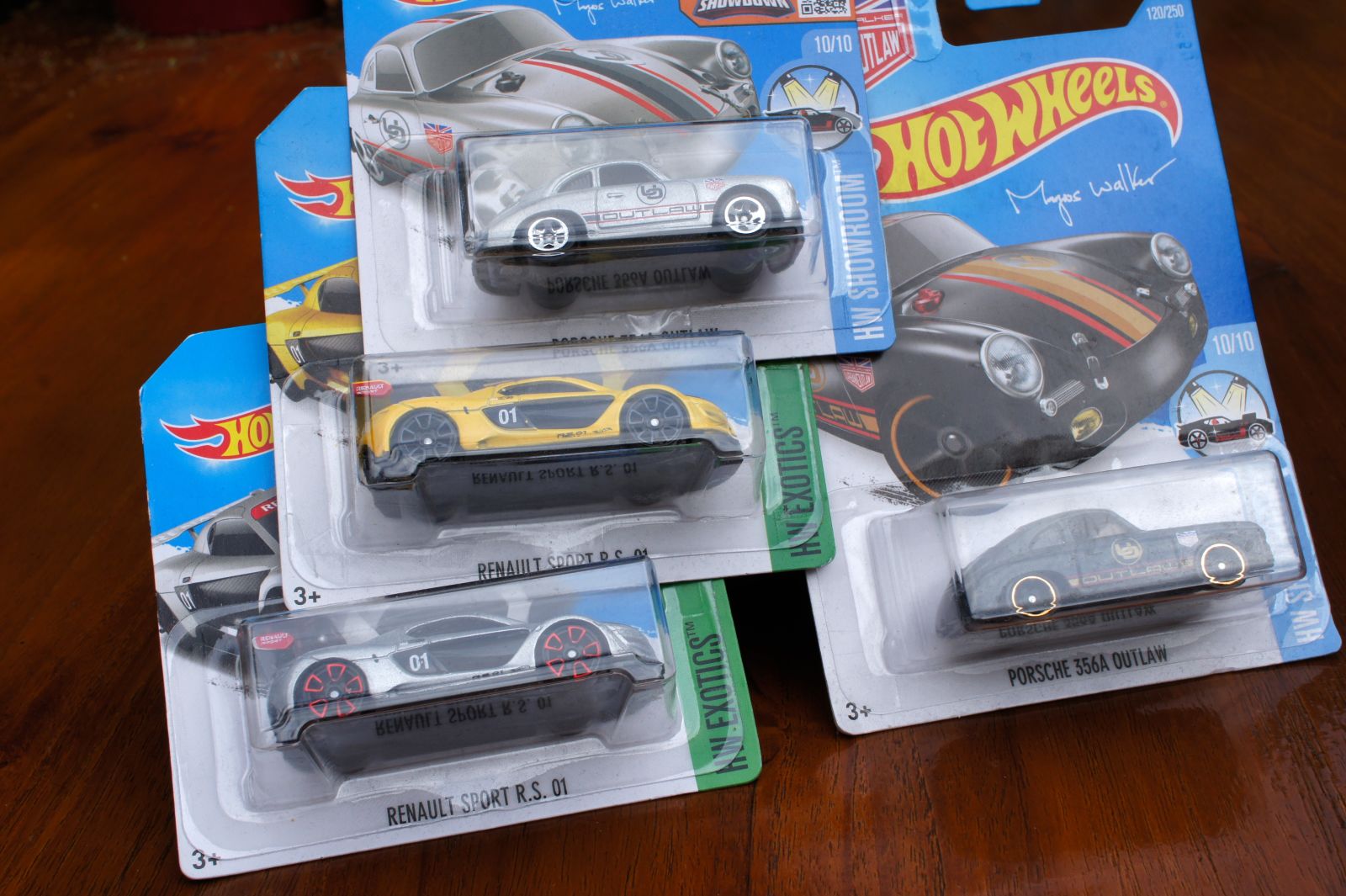 The yellow R.S.01 was the only car I knew I was getting, the rest just makes clear SSS knows what I like.
