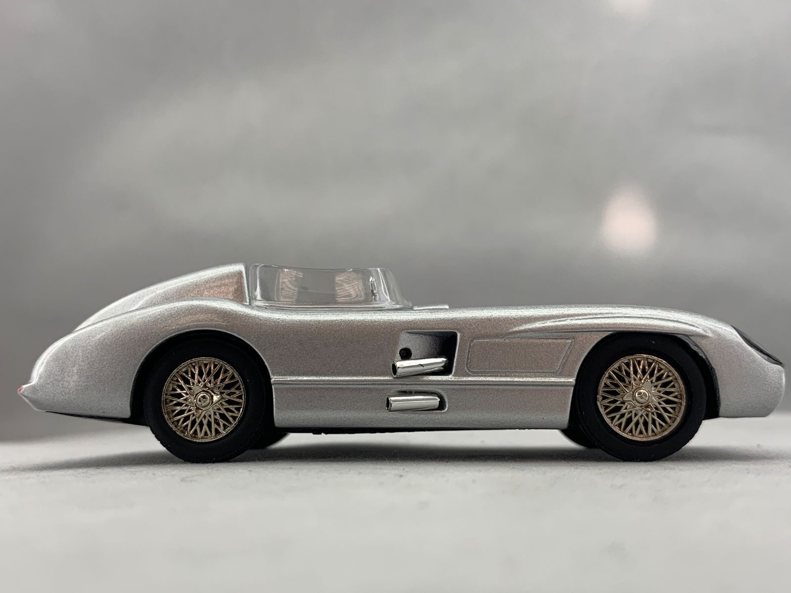 Illustration for article titled Car week ‘19: 1955 Mercedes-Benz 300 SLR