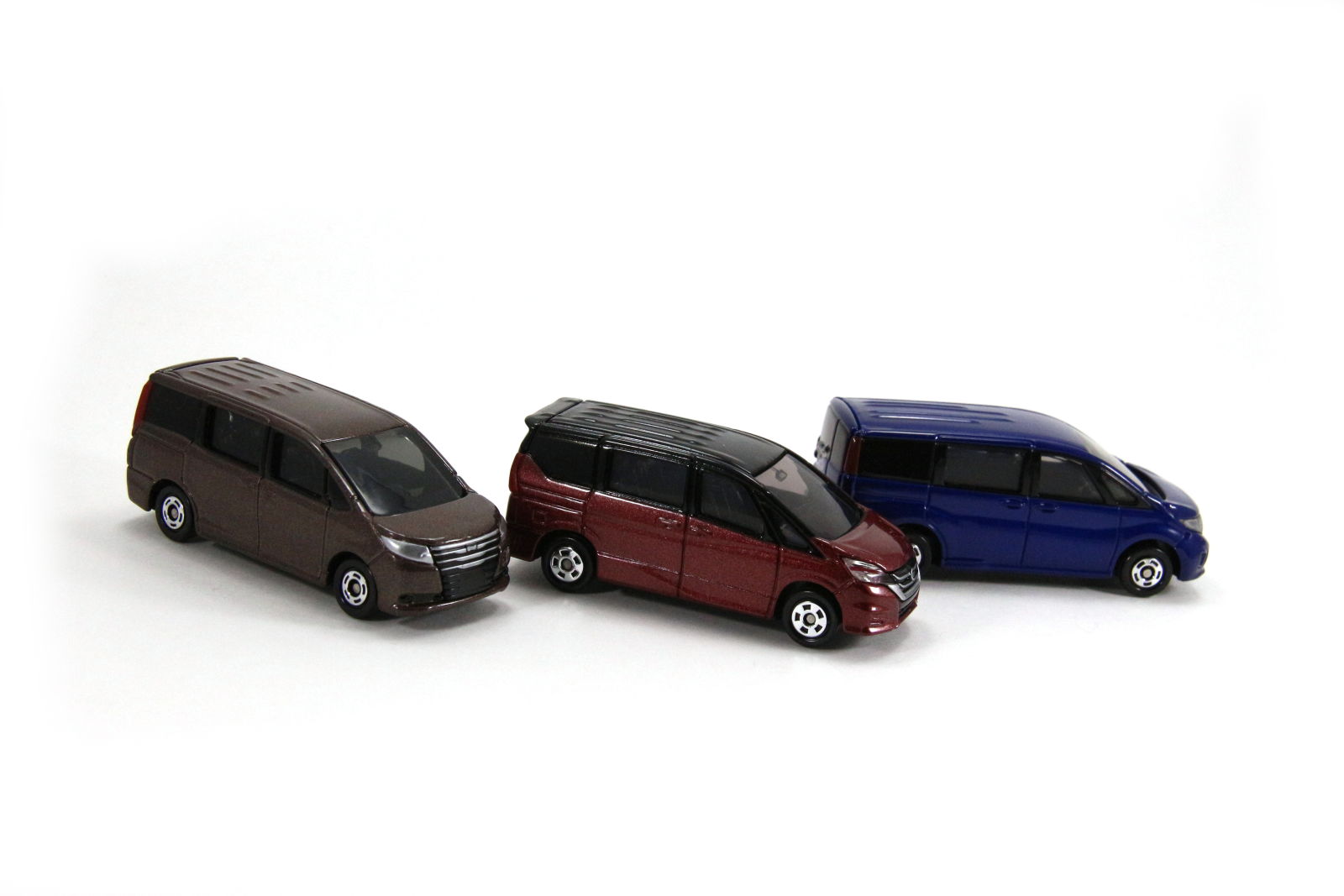 Illustration for article titled Land of the Rising Sunday: Minivans of Japan