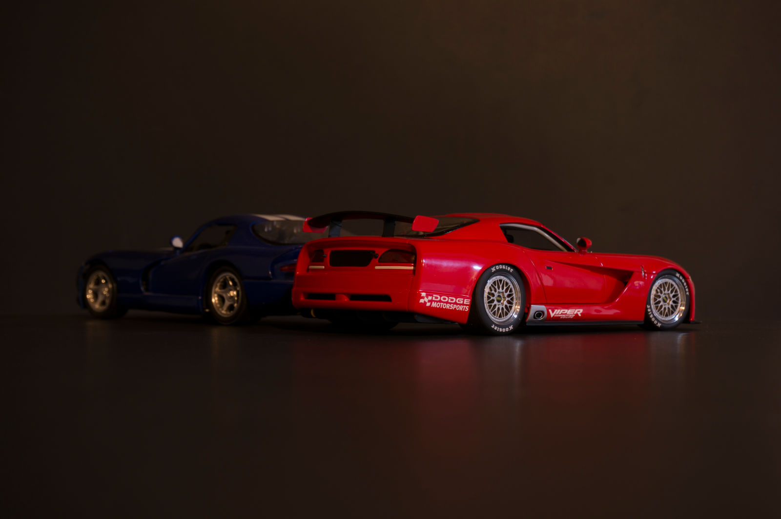 Illustration for article titled Generation Gap: 1:18 AUTOart Viper Competition Coupe