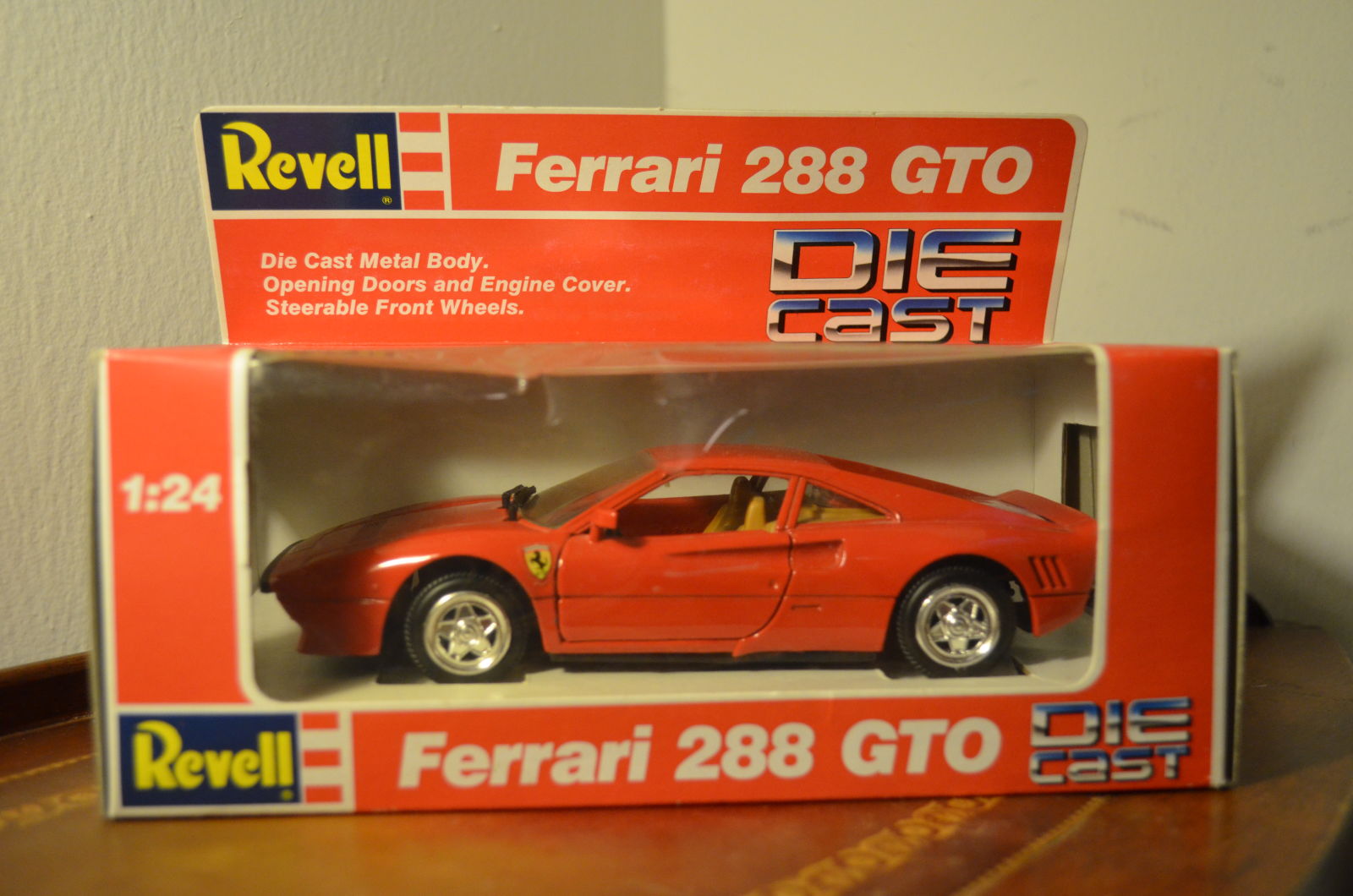 Illustration for article titled Ferrari Friday: Never Opened 1988 Revell 1:24 Ferrari 288 GTO