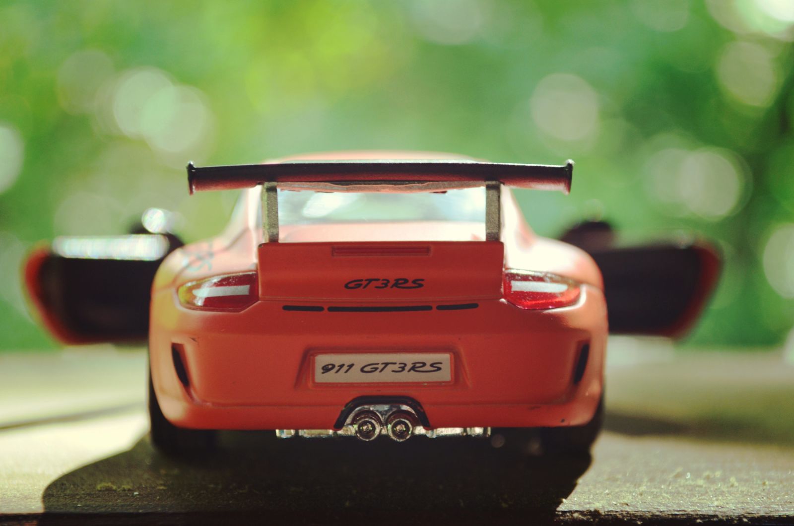 Illustration for article titled Teutonic Tuesday: 997 GT3 RS