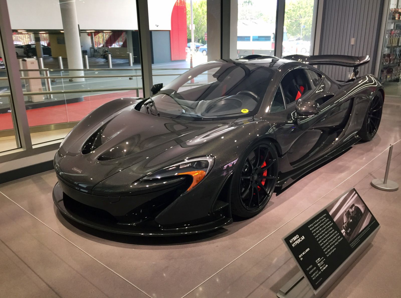 Bare carbon fiber McLaren P1