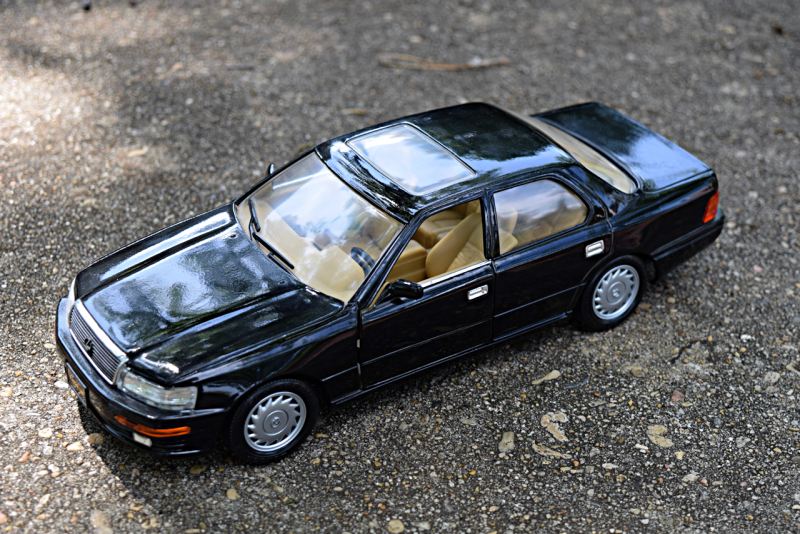 Illustration for article titled 1990 Lexus LS400 by Road Tough