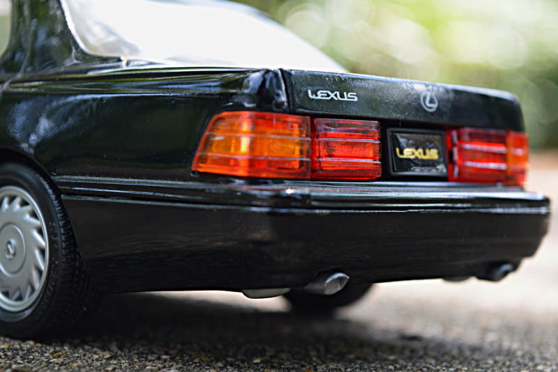 Illustration for article titled 1990 Lexus LS400 by Road Tough