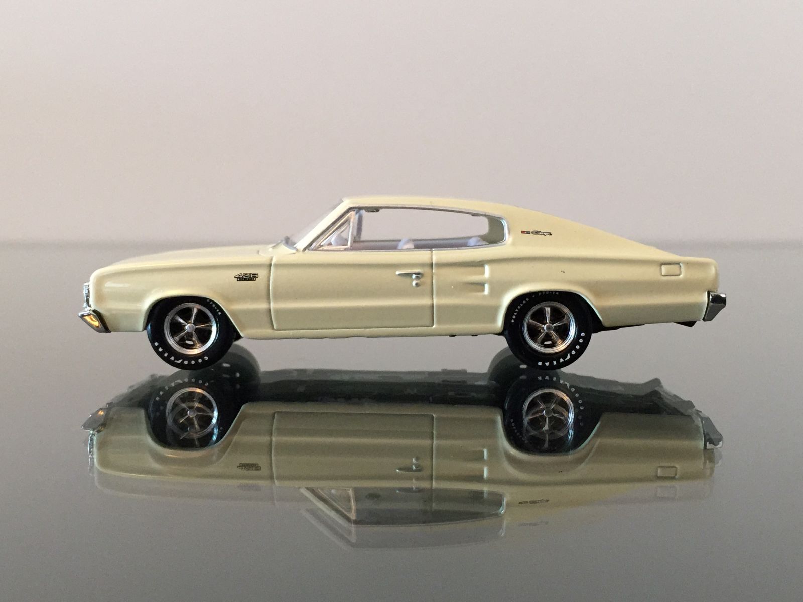 Illustration for article titled Video Review: M2 Machines 1:64 Scale 66 Dodge Charger Hemi
