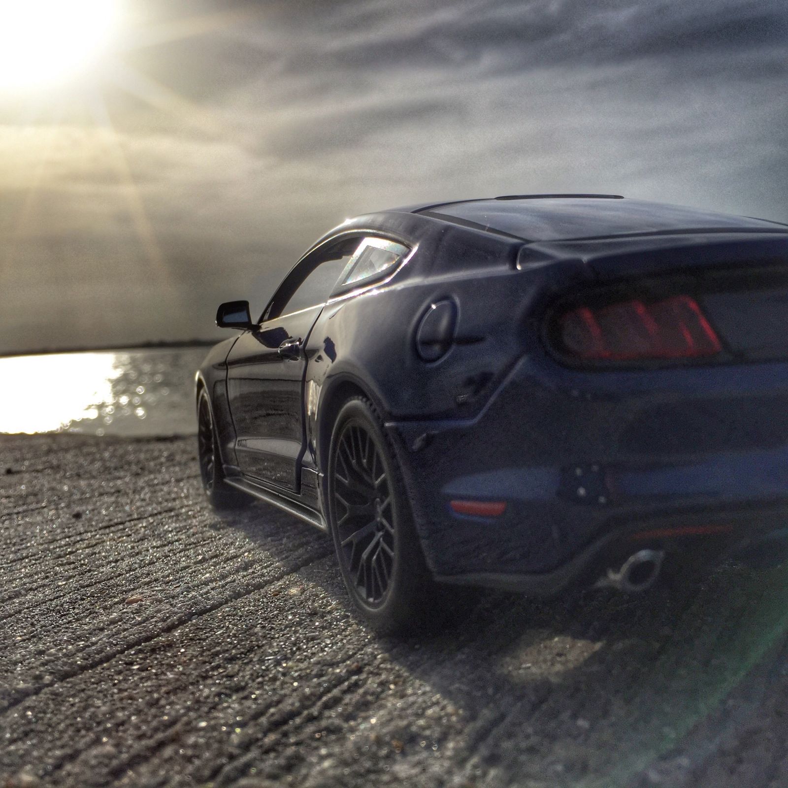 Illustration for article titled Photo Shoot: Maisto 2015 Mustang GT 1:18