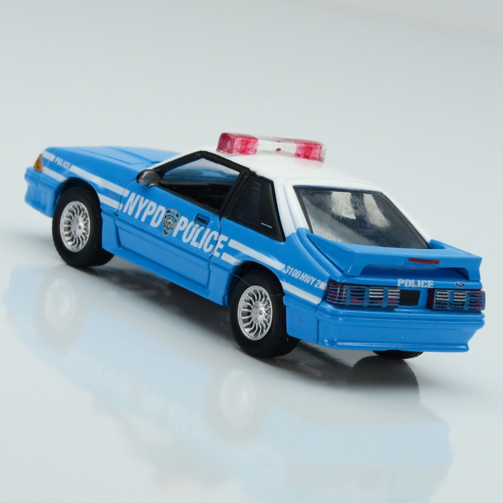 Illustration for article titled Video Review: GreenLight 87 Ford Mustang GT NYPD