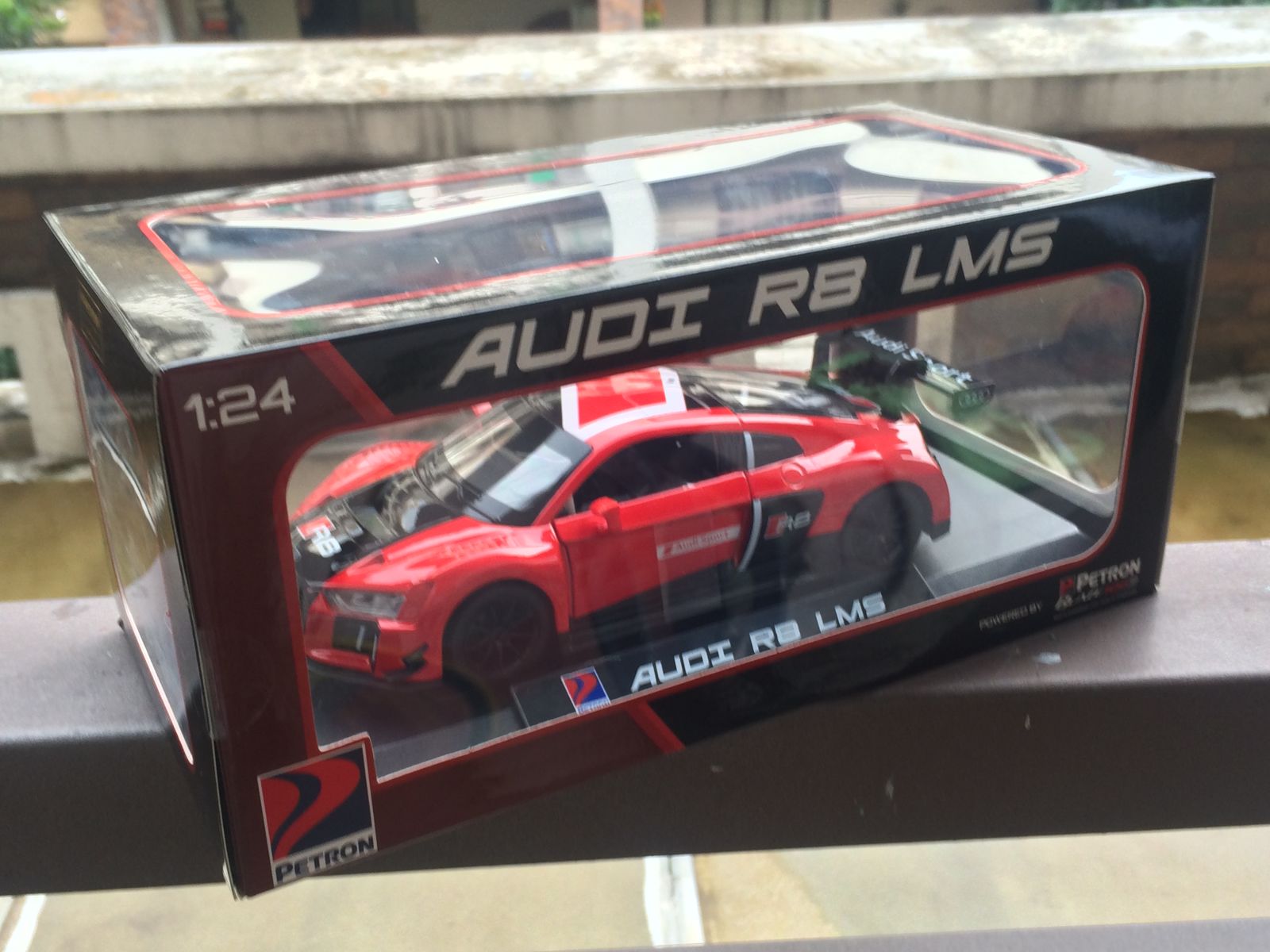 Illustration for article titled My local gas station has a diecast promo.. Audi R8.
