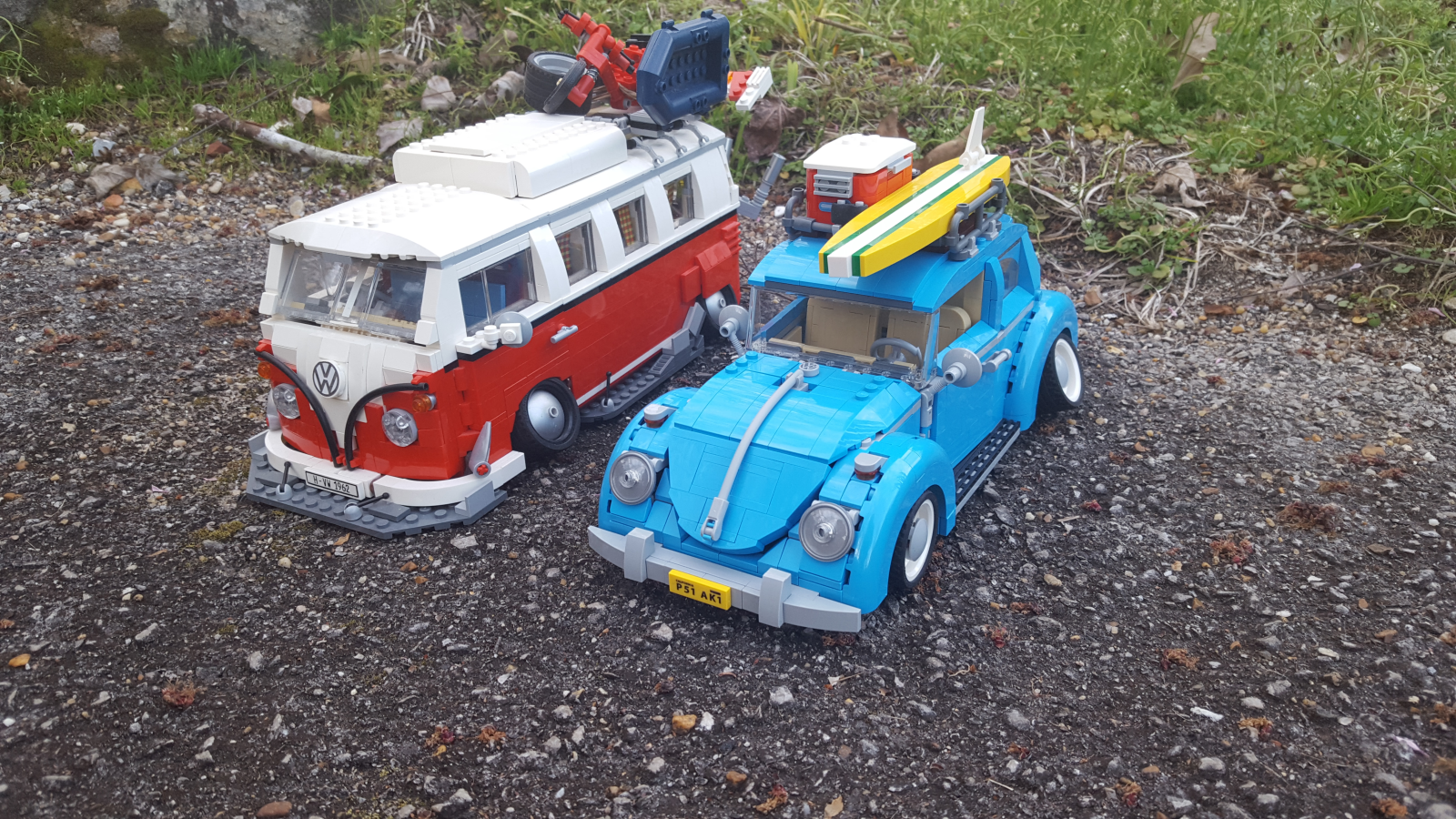 Illustration for article titled Lego VW Beetle set mod