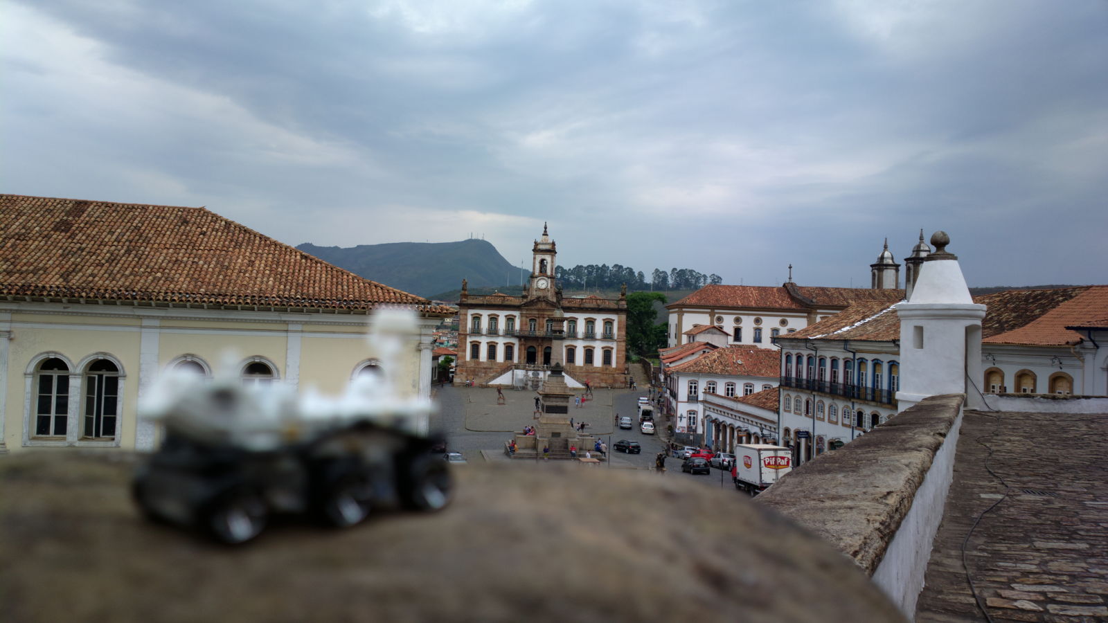 Illustration for article titled Roving Rover - Up and down the hills of Ouro Preto