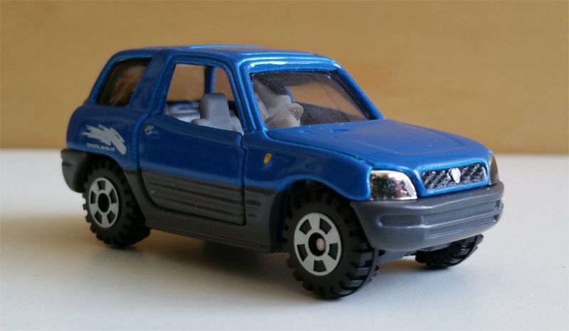 Illustration for article titled [REVIEW] Tomica Toyota RAV4
