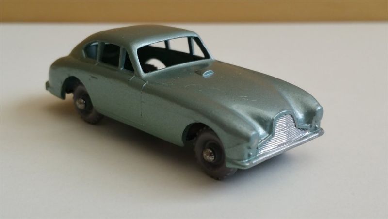 Illustration for article titled [REVIEW] Lesney Matchbox Aston Martin DB 2/4