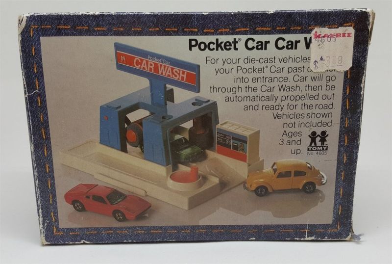 Illustration for article titled Surprise Saturday - Pocket Car Car Wash