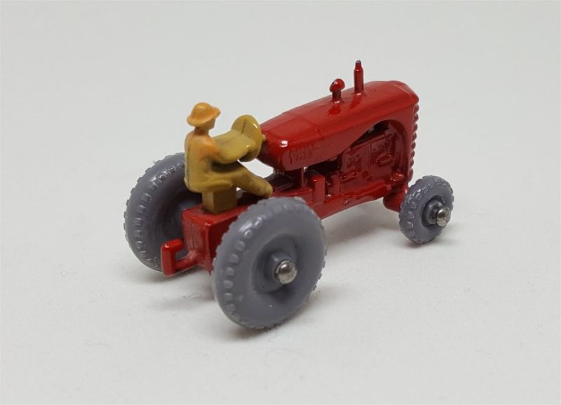 Illustration for article titled [REVIEW] Lesney Matchbox Massey-Harris Tractor