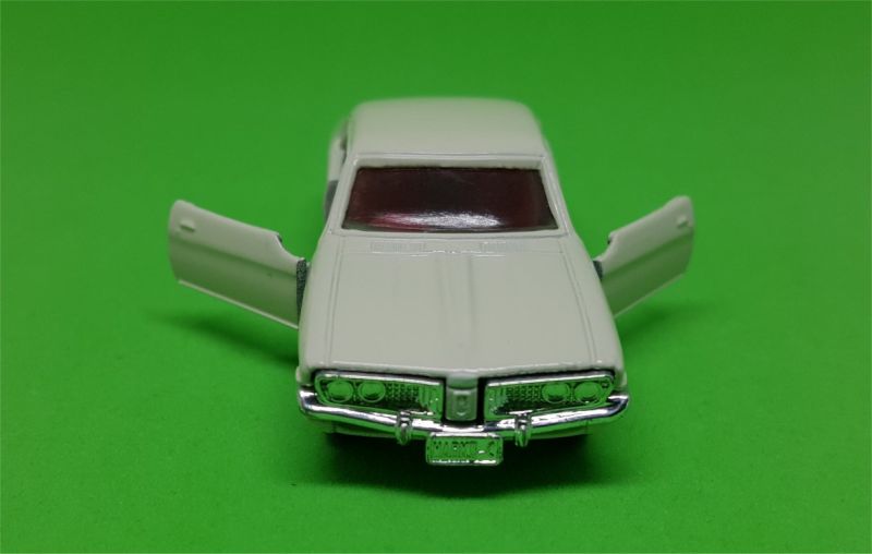 Illustration for article titled [REVIEW] Tomica Toyota New Mark II-L