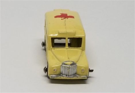 Illustration for article titled [REVIEW] Lesney Matchbox Daimler Ambulance