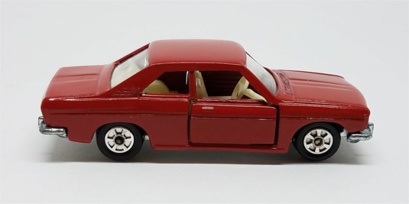 Illustration for article titled [REVIEW] Tomica Nissan Bluebird SSS Coupe
