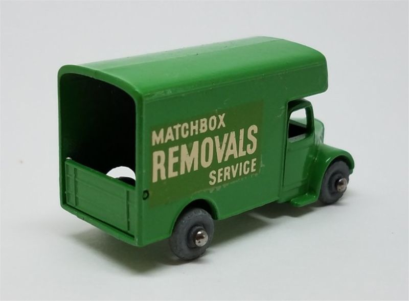Illustration for article titled [REVIEW] Lesney Matchbox Bedford Removals Van