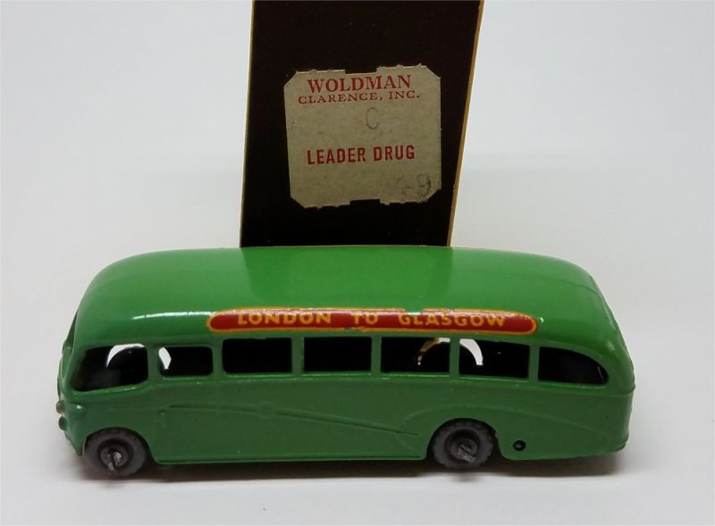 Illustration for article titled [REVIEW] Lesney Matchbox Bedford Duple Luxury Coach