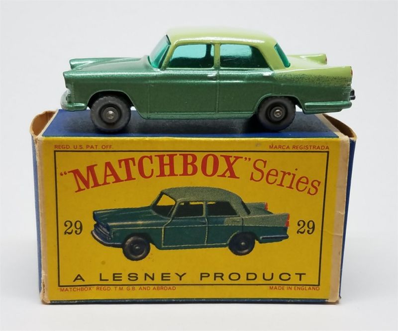 Illustration for article titled [REVIEW] Lesney Matchbox Austin A55 Cambridge