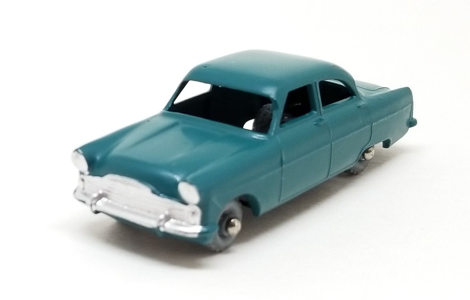 Illustration for article titled [REVIEW] Lesney Matchbox Ford Zodiac
