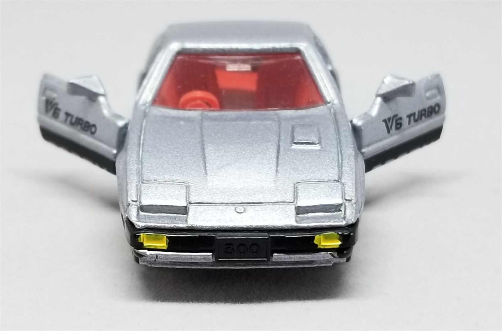 Illustration for article titled [REVIEW] Tomica Nissan Fairlady Z 300ZX