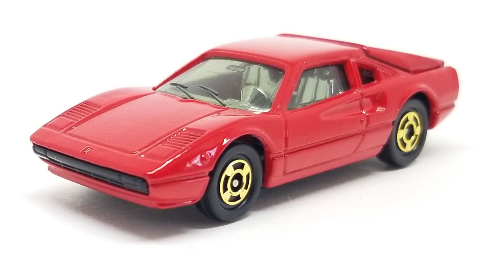 Illustration for article titled [REVIEW] Tomica Ferrari 308 GTB