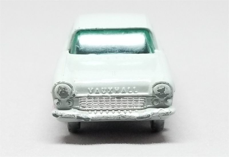 Illustration for article titled [REVIEW] Lesney Matchbox 1958 Vauxhall Cresta (another one)