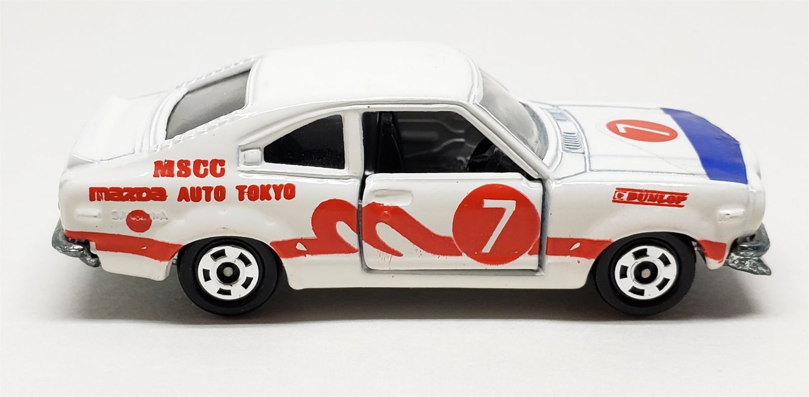 Illustration for article titled [REVIEW] Tomica Mazda Savanna GT - racing version
