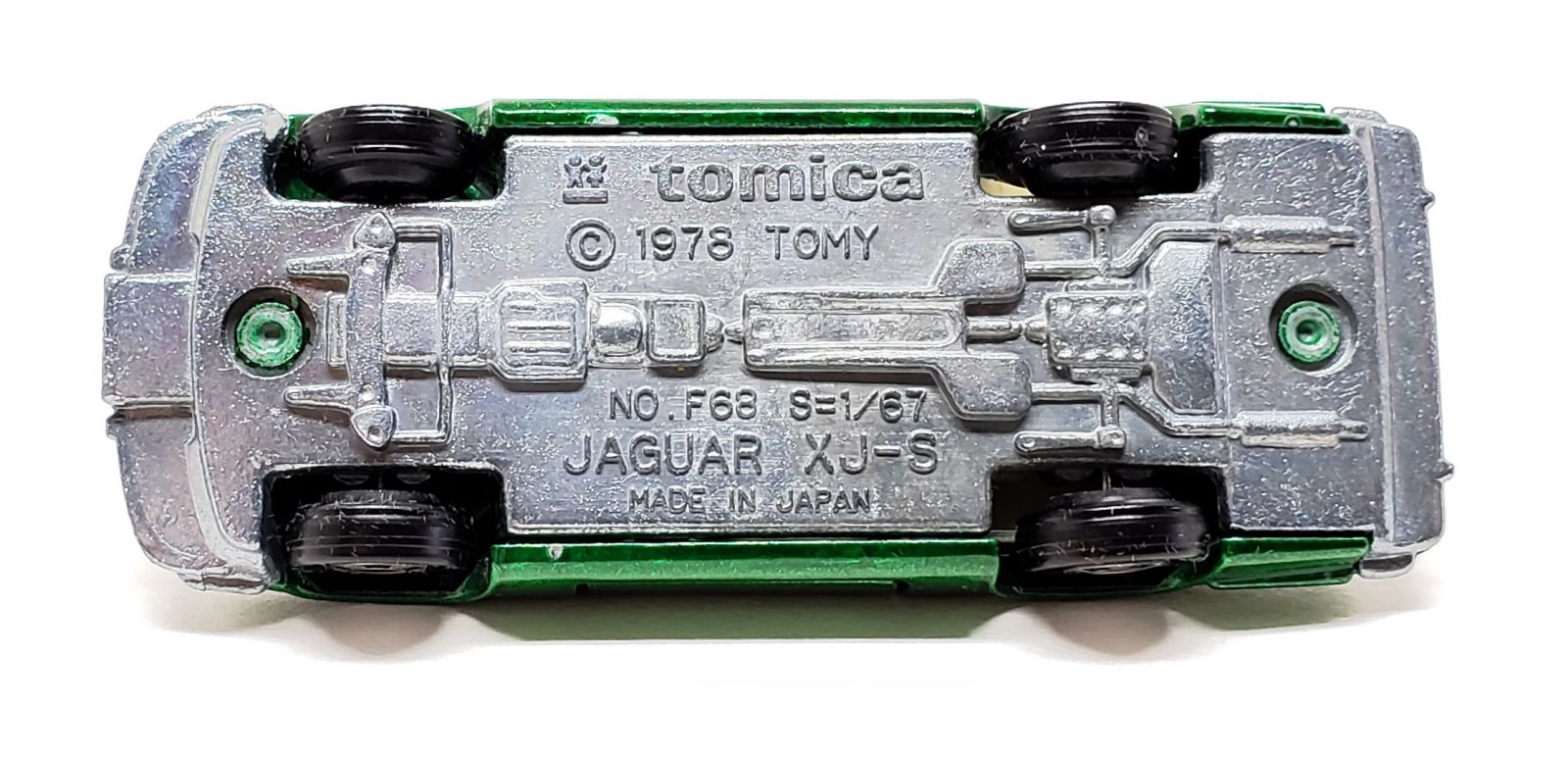 Illustration for article titled [REVIEW] Tomica Jaguar XJ-S