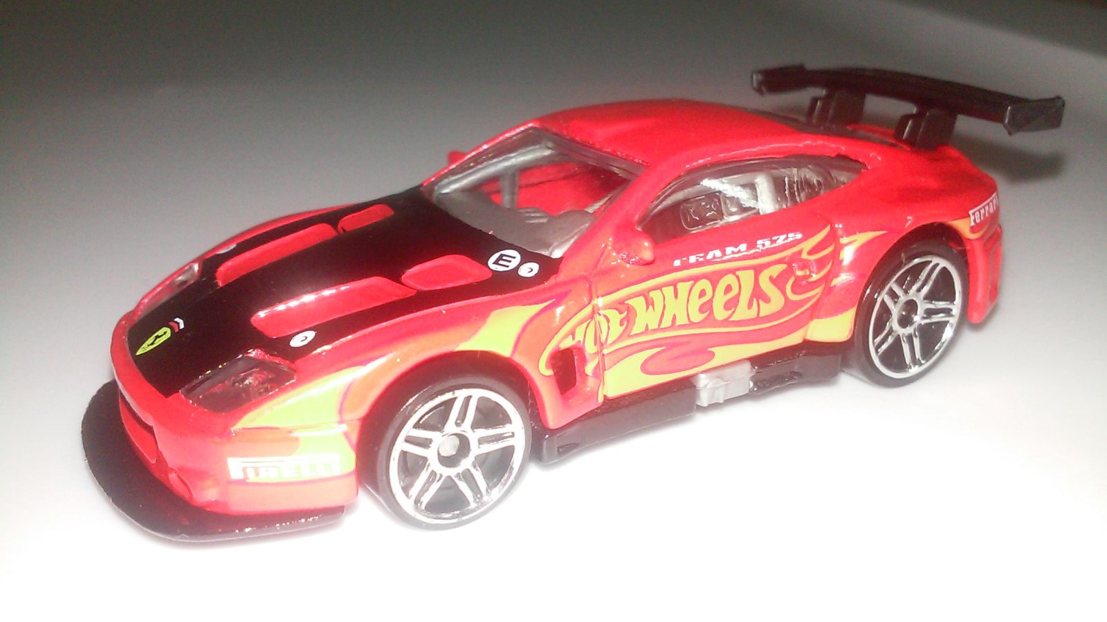 Illustration for article titled Hot Wheels Ferrari 575 GTC