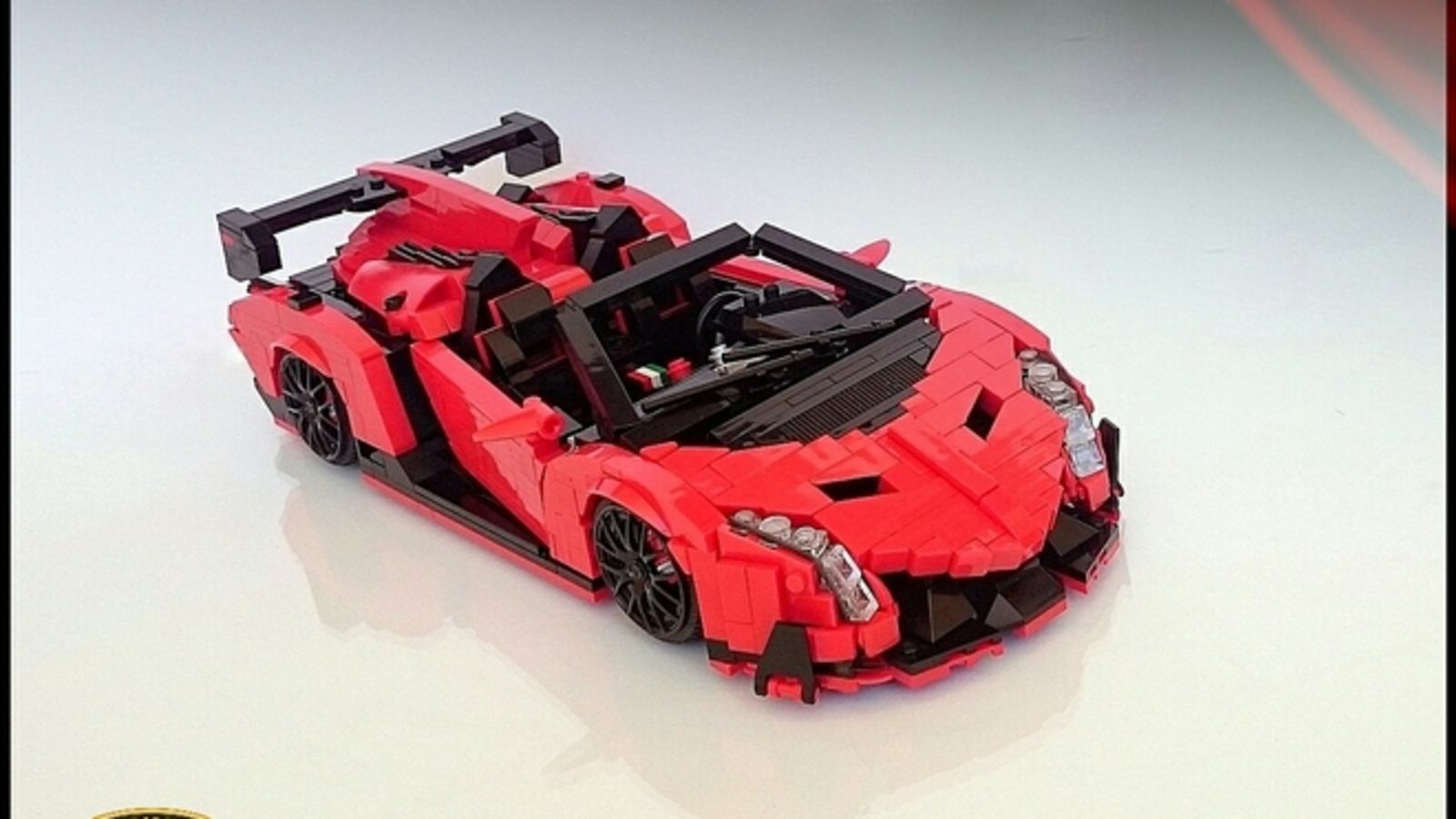 Illustration for article titled A Lego Lamborghini Veneno Roadster may be on the way...