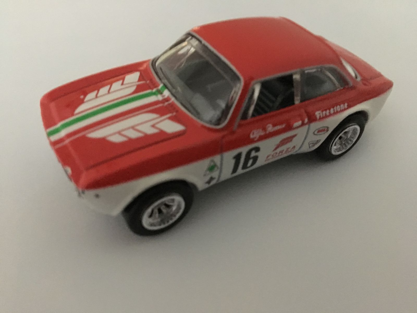 Illustration for article titled Hot Wheels Alfa Romeo Giulia Sprint GTA
