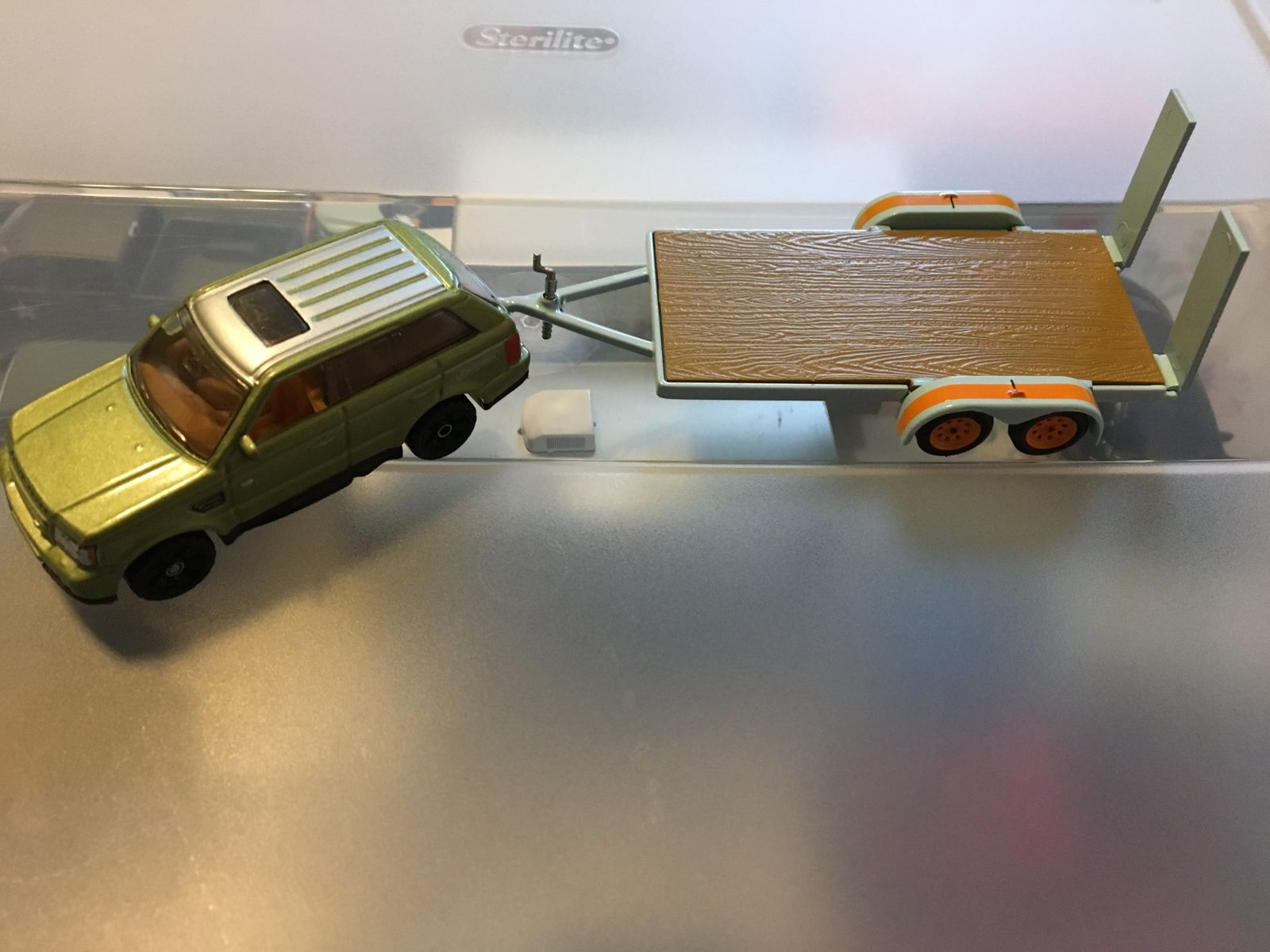 Illustration for article titled Apparently, Matchbox vehicles with hitches can tow GL trailers.