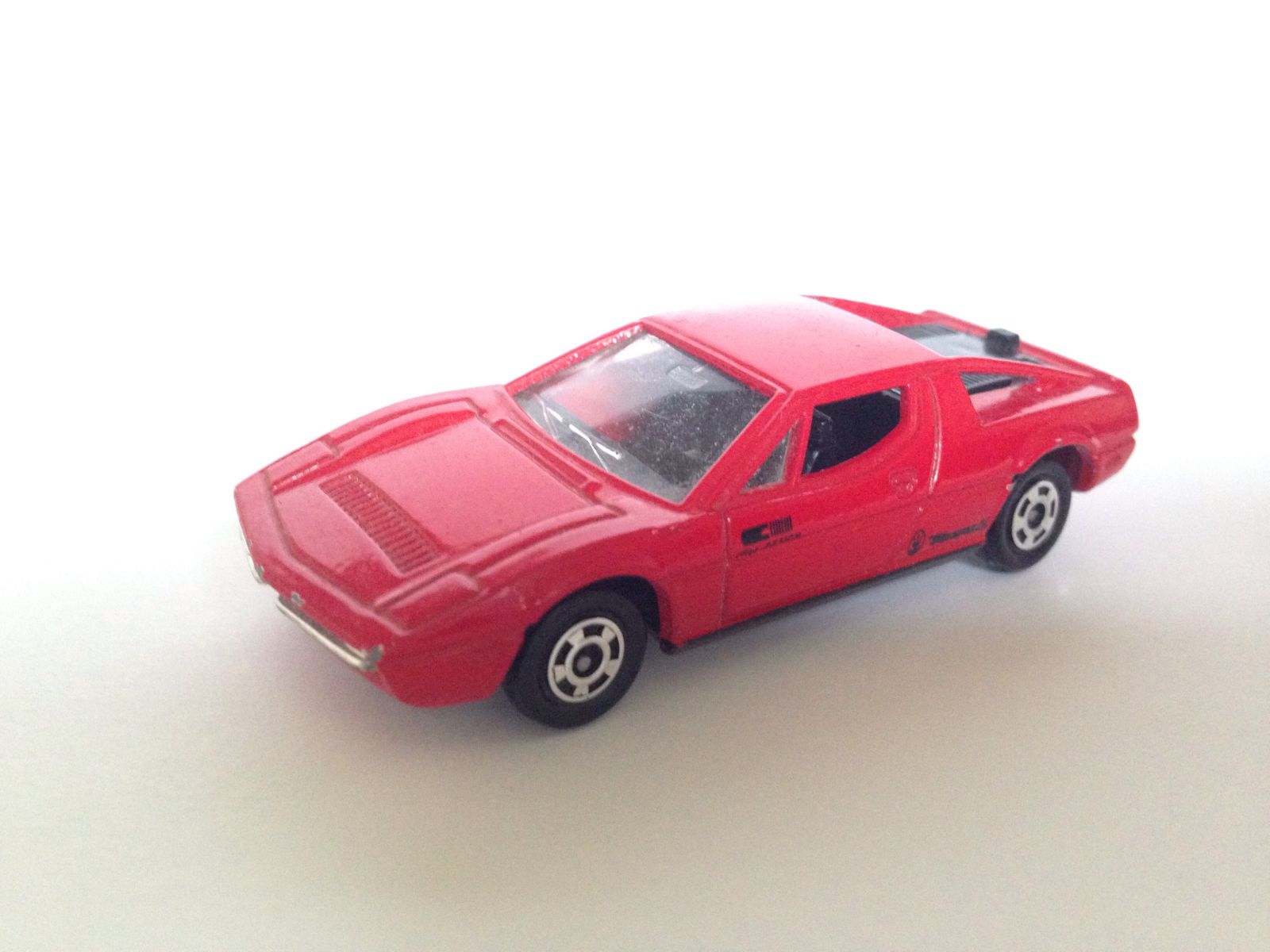 Illustration for article titled Tomica Tuesday: Maserati Merak SS