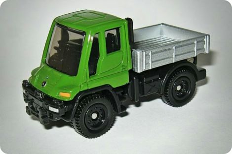 Illustration for article titled Teutonic Tuesday: Tomica Unimog U400