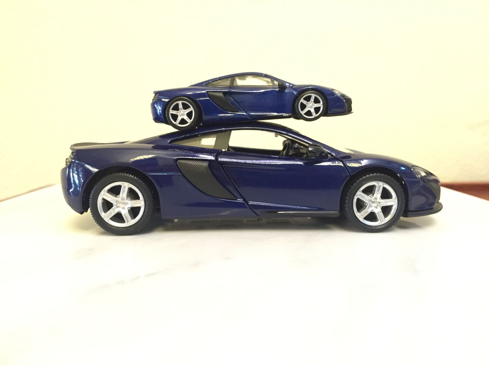 Illustration for article titled Macca Monday- McLaren 650S small and regular size
