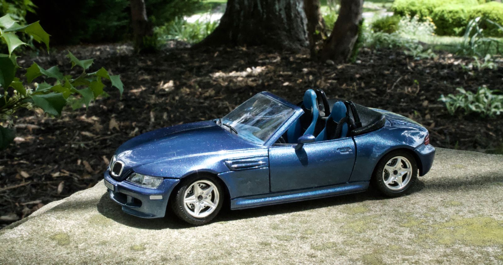 Illustration for article titled 1996 BMW ///M Roadster 1:24 by Bburago