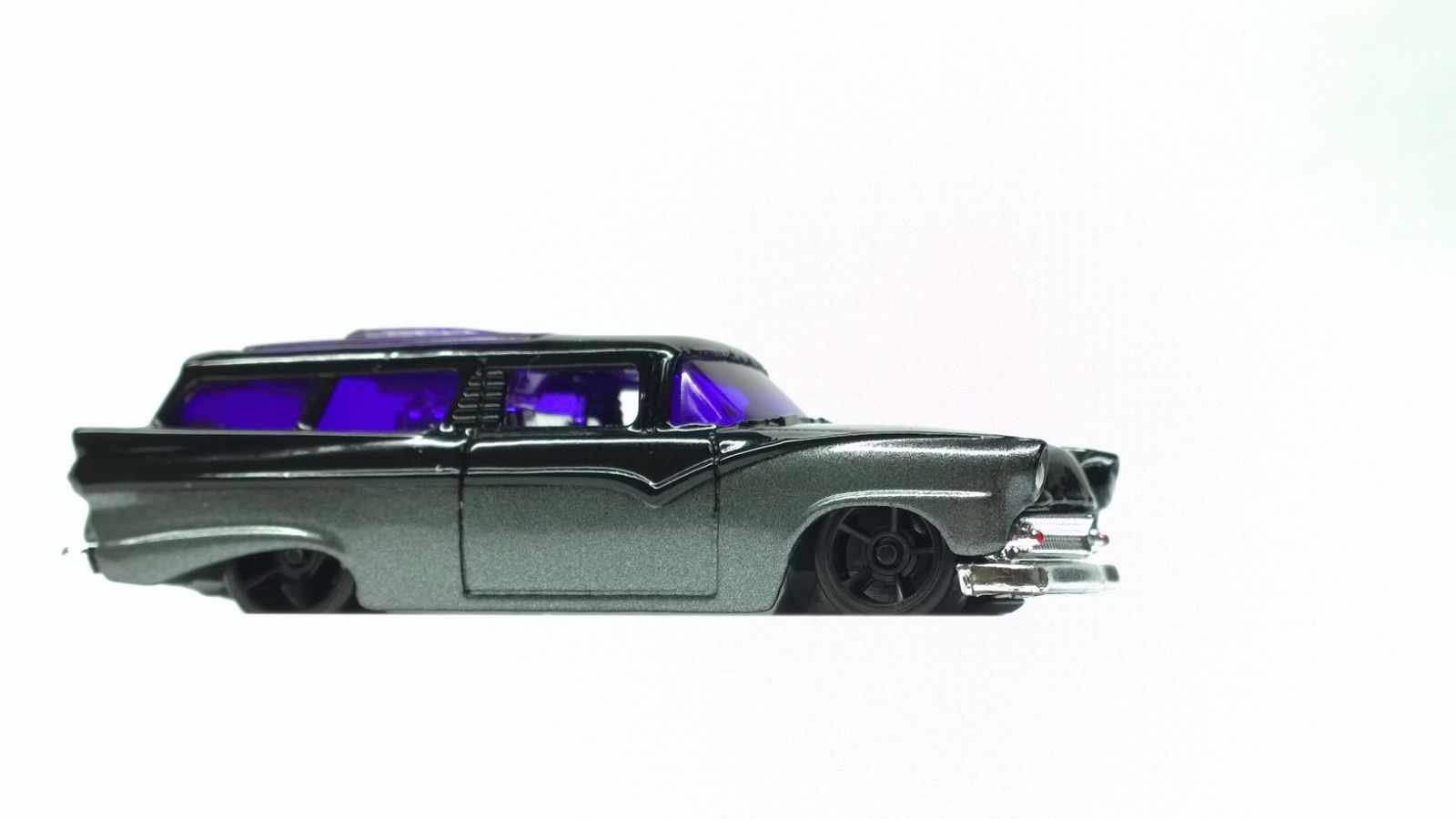 Illustration for article titled CUSTOM 8 Crate and 64 Nova wagon!! Simple mods