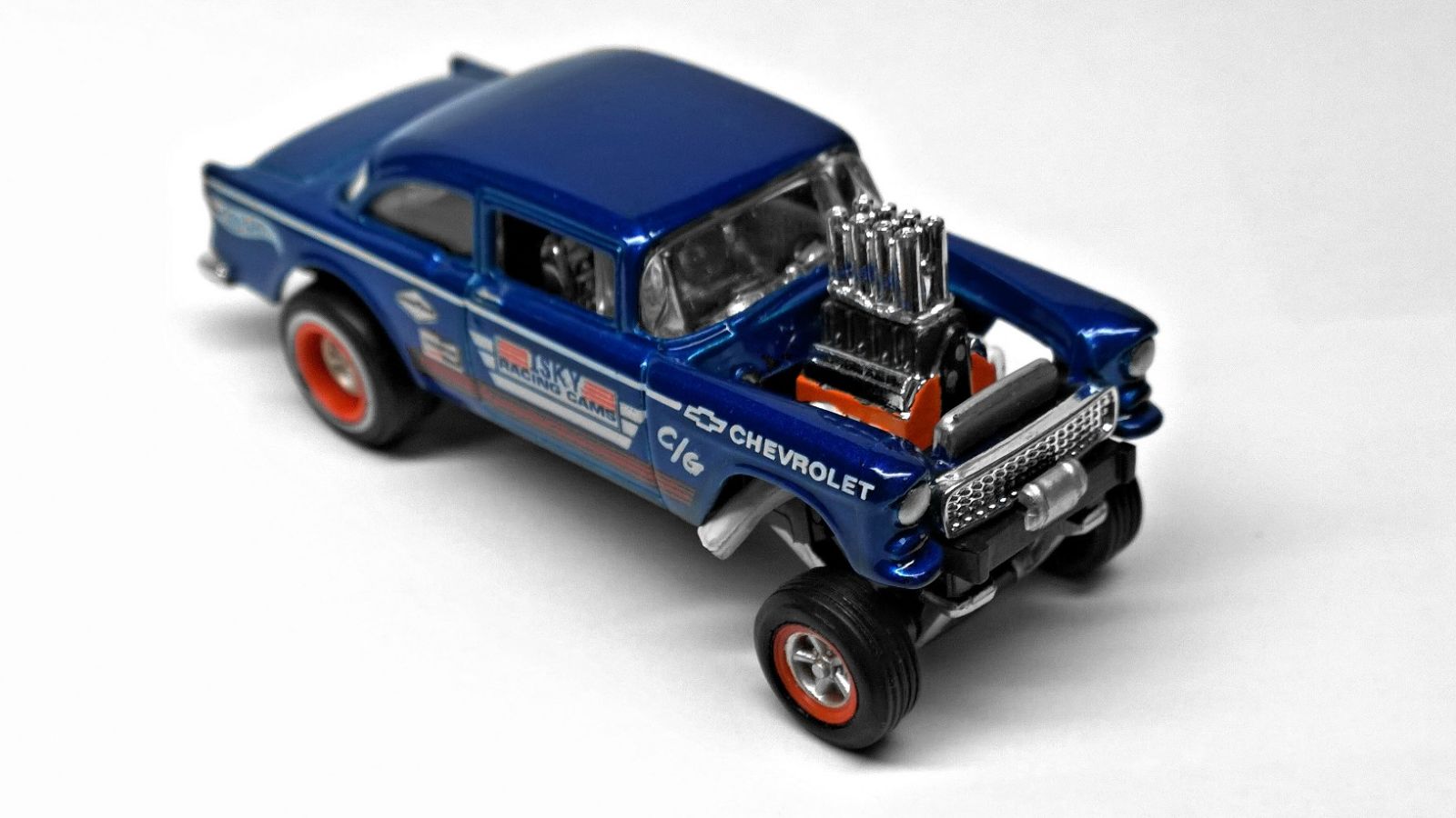 Illustration for article titled CUSTOM! 55 Chevy Gasser mash up part 2! Lots of pics and how-to