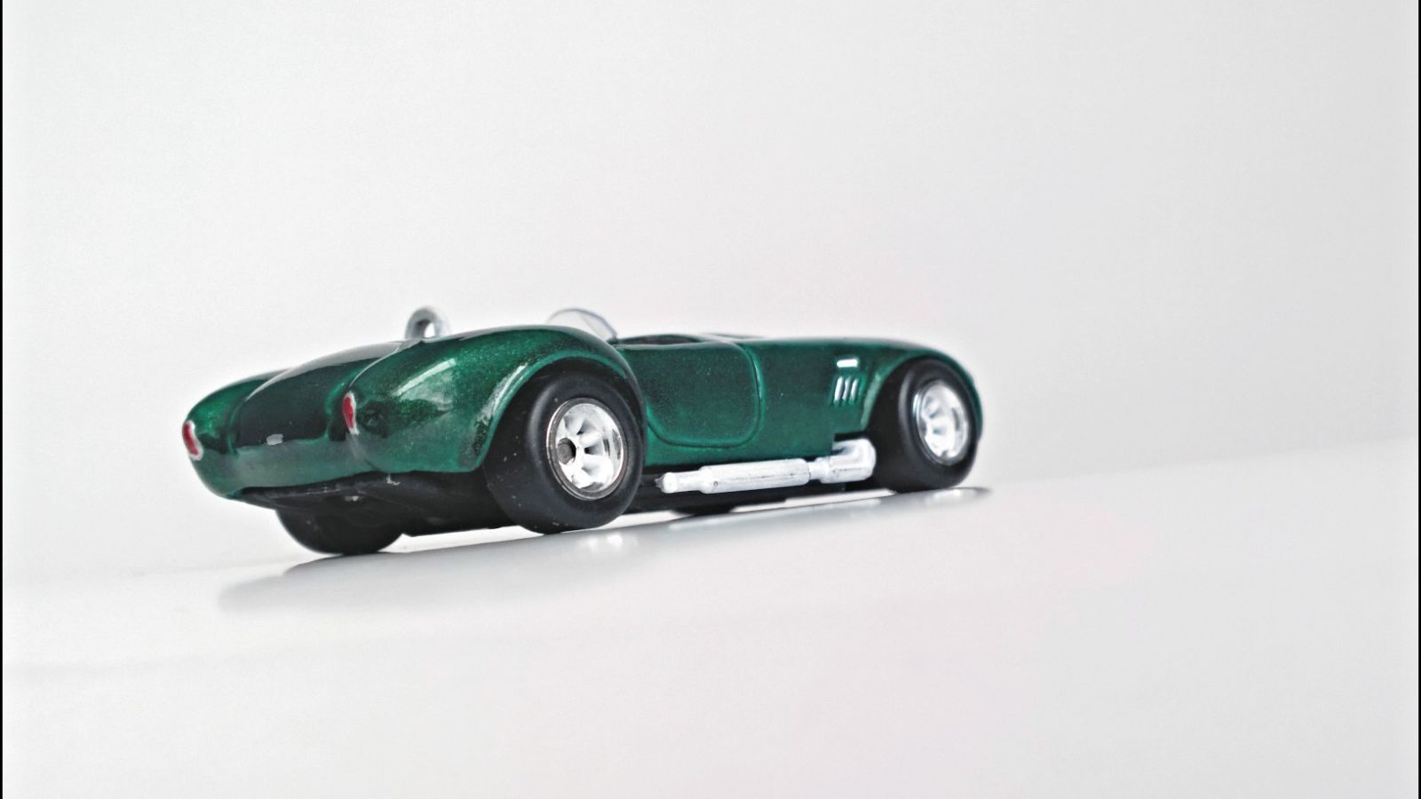 Illustration for article titled CUSTOM AC Cobra completed!!!