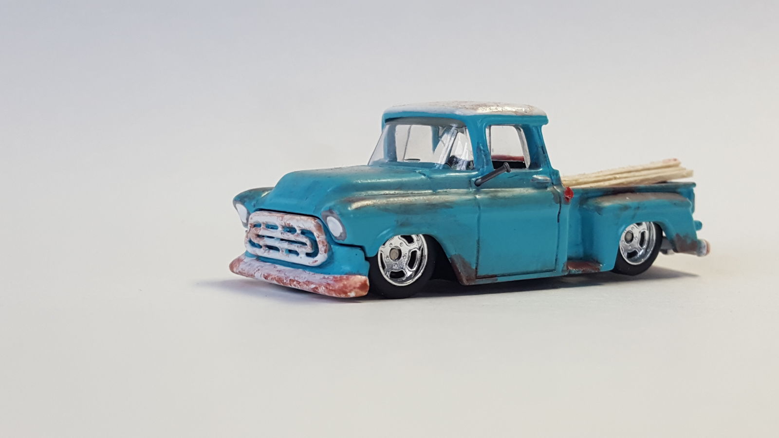 Illustration for article titled Came out of retirement and did a custom thing! 1956 GMC turned Chevy Apache!