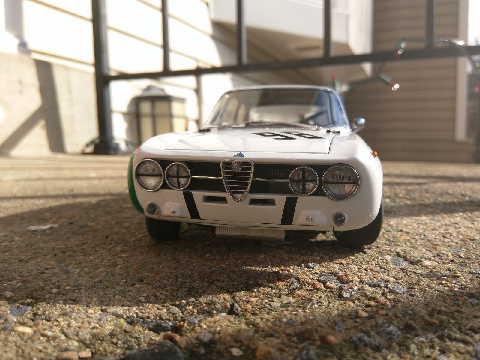 Illustration for article titled Spaghetti Sunday: Alfa Romeo GTAm By AUTOart
