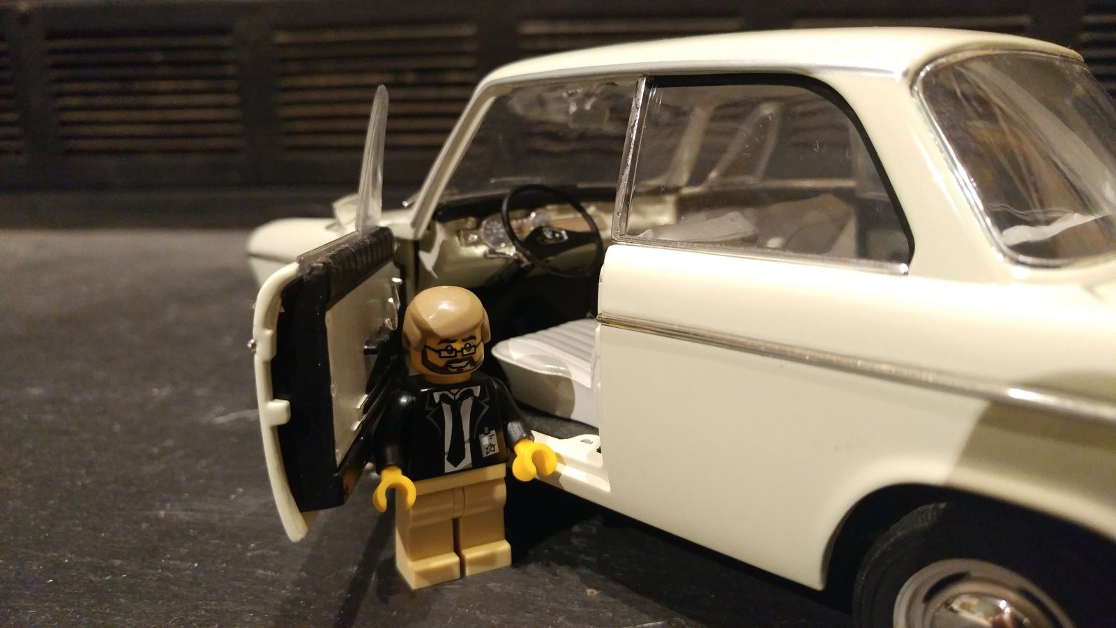 Illustration for article titled Teutonic Tuesday: BMW 700 Luxus, the Lego Chris Bangle Review
